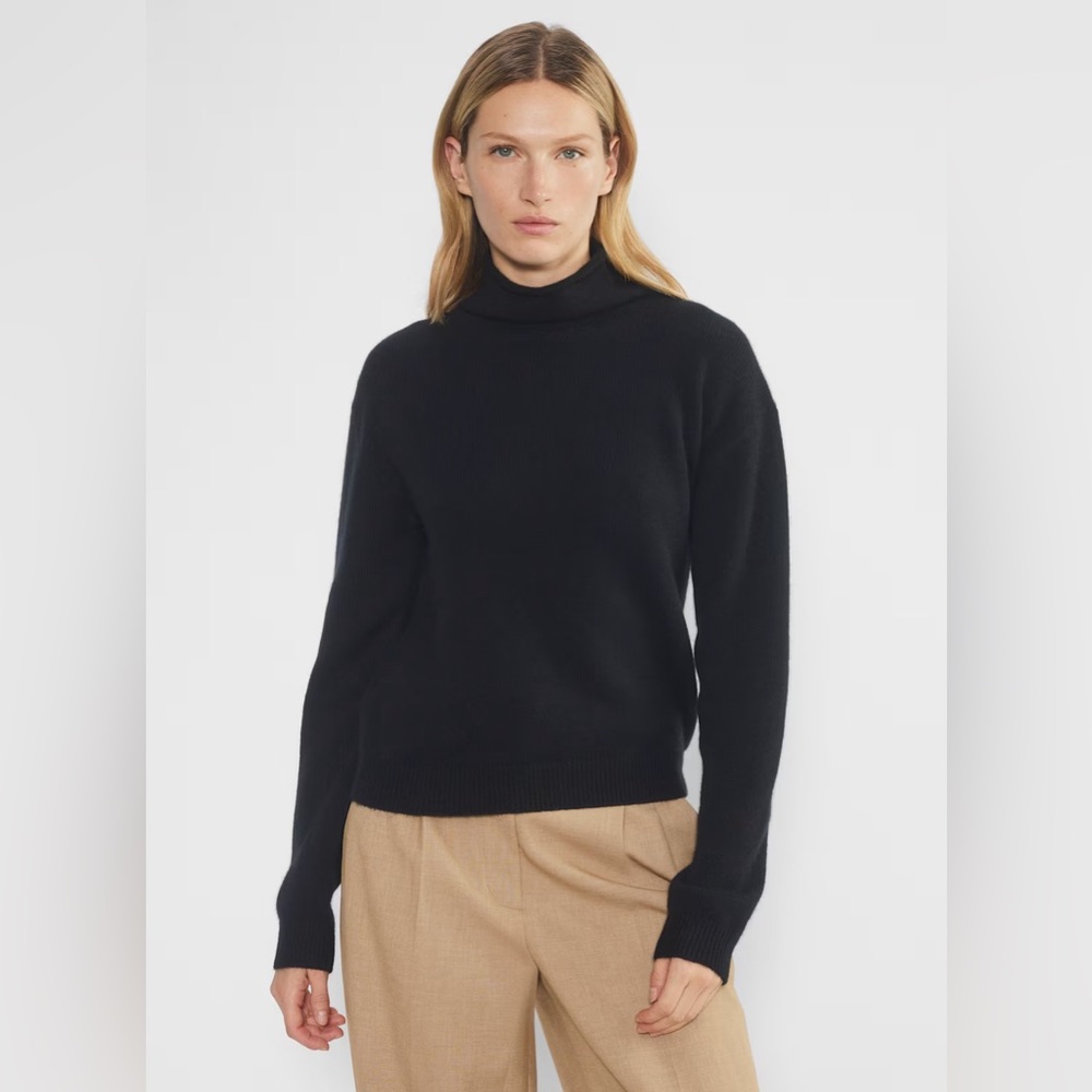 Aritzia Cashmere Mockneck Classic Black Women's Sweater Sz XS